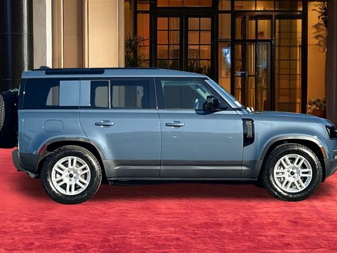 New 2026 Land Rover Defender 110 S image 9