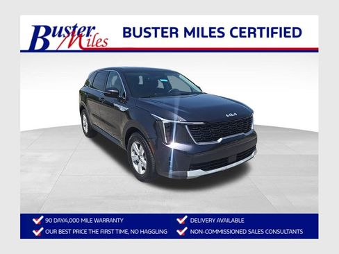 Used 2025 Kia Sorento LX FWD image 1