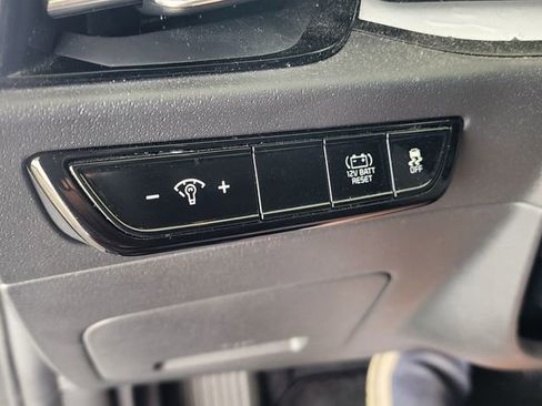 Used 2024 Kia Niro LX FWD image 24