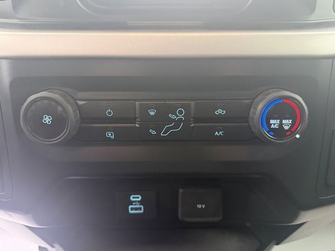 Used 2021 Ford F150 XL image 27