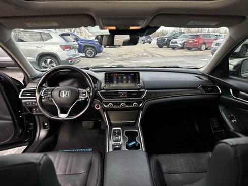 Used 2019 Honda Accord Touring image 21