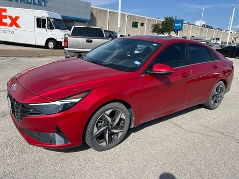 Used 2023 Hyundai Elantra Limited FWD image 2