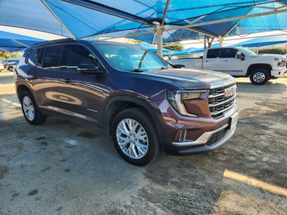 Used 2024 GMC Acadia Elevation w/ Luxury Package