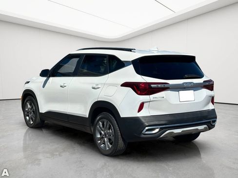 Used 2022 Kia Seltos S FWD image 4