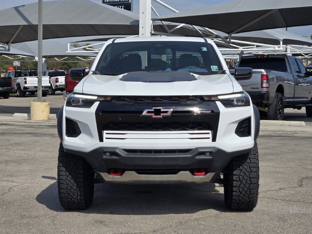 Certified 2025 Chevrolet Colorado ZR2 AWD/4WD image 2
