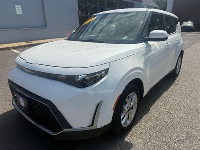 Used 2023 Kia Soul LX w/ LX Technology Package