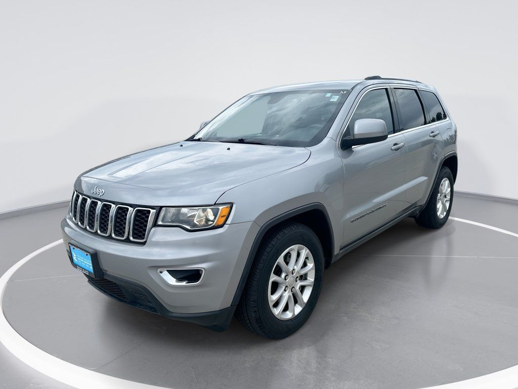 Used 2021 Jeep Grand Cherokee Laredo RWD image 1