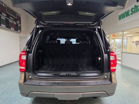 Used 2019 Ford Expedition XLT w/ Equipment Group 202A image 22