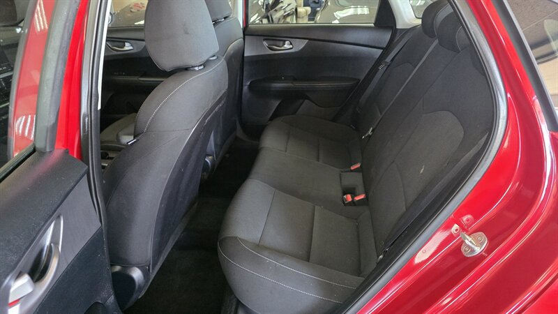Used 2019 Kia Forte LXS FWD image 19