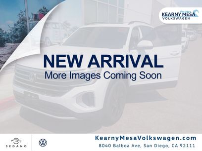 Used 2024 Volkswagen Atlas SE w/ Panoramic Sunroof Package