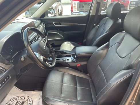 Used 2021 Kia Telluride EX w/ EX Premium Package AWD/4WD image 12