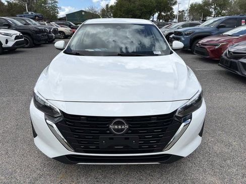 Used 2025 Nissan Sentra SV image 6