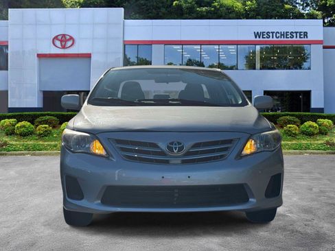 Used 2013 Toyota Corolla LE FWD image 2