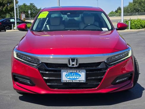 Used 2018 Honda Accord Touring image 2