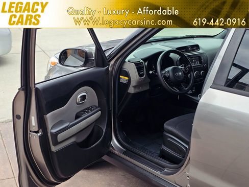 Used 2017 Kia Soul image 45