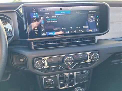 Used 2026 Jeep Wrangler Sport image 22