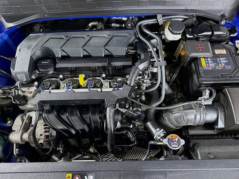 Certified 2024 Hyundai Venue SEL FWD image 33