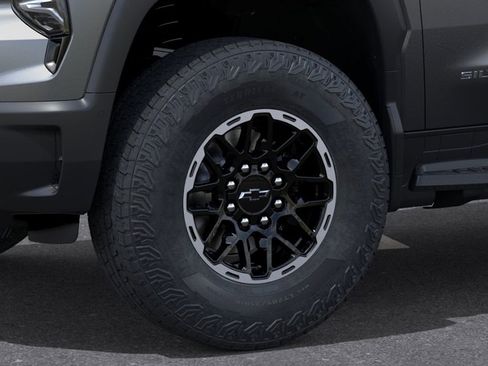 New 2026 Chevrolet Silverado EV Trail Boss w/ LPO, Gameday Tailgate Package image 9