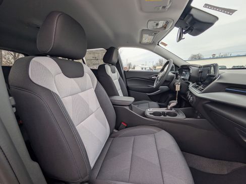 New 2026 Chevrolet Trax LS image 32