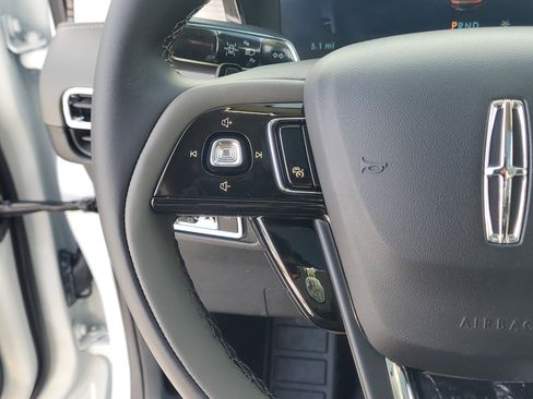 New 2026 Lincoln Corsair Premiere image 17