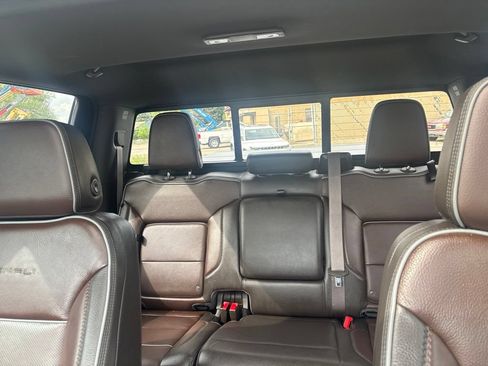 Used 2023 GMC Sierra 1500 Denali w/ Denali Reserve Package AWD/4WD image 28