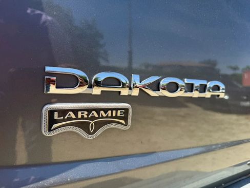 Used 2006 Dodge Dakota Laramie image 9