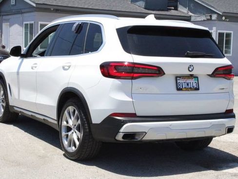 Used 2021 BMW X5 sDrive40i w/ Convenience Package RWD image 3