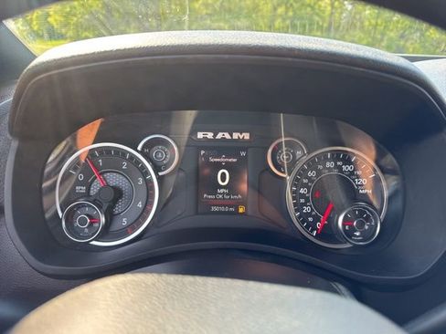 Used 2024 RAM 3500 Tradesman w/ Chrome Appearance Group image 25