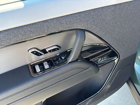 New 2026 Land Rover Range Rover Sport Dynamic SE image 12