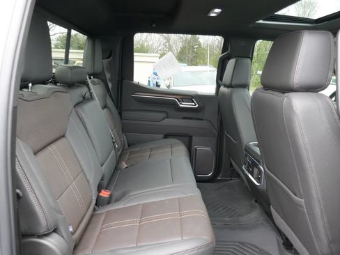 Used 2026 Chevrolet Silverado 1500 High Country w/ Technology Package AWD/4WD image 16