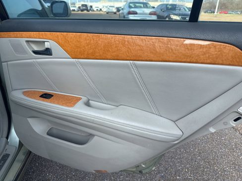 Used 2007 Toyota Avalon Limited image 14