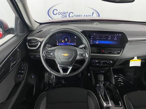 Certified 2026 Chevrolet TrailBlazer LT w/ Convenience Package AWD/4WD image 15