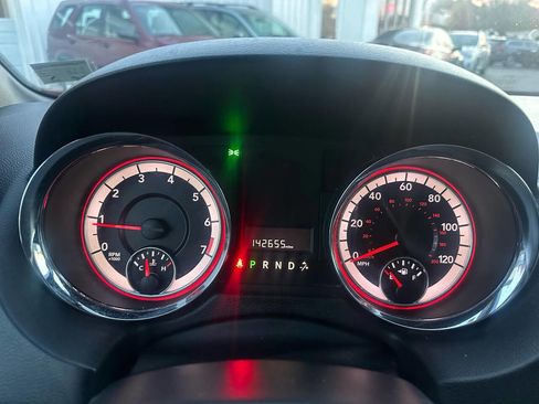 Used 2020 Dodge Grand Caravan SXT image 12