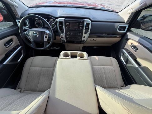 Used 2018 Nissan Titan SV AWD/4WD image 41