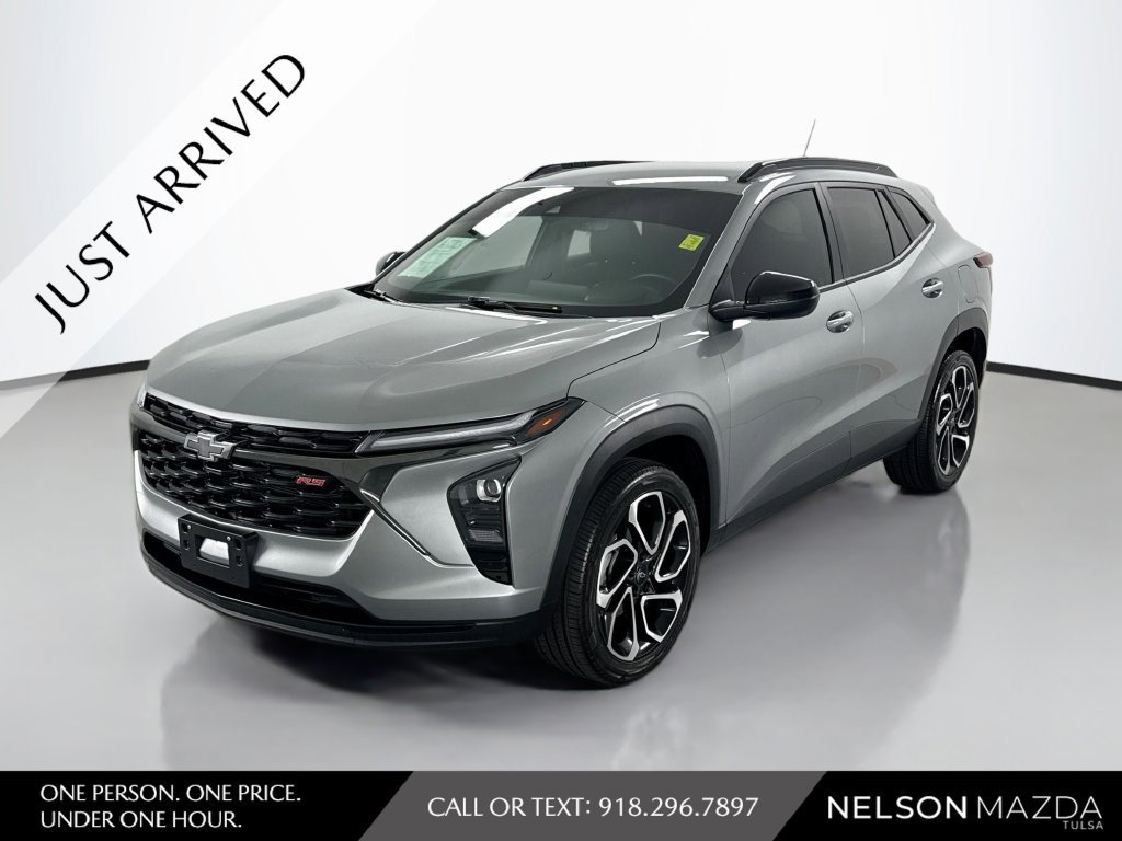 Used 2024 Chevrolet Trax RS w/ Driver Confidence Package FWD image 1
