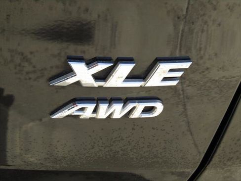 Certified 2021 Toyota RAV4 XLE Premium image 34