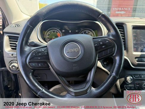 Used 2020 Jeep Cherokee Trailhawk w/ Cold Weather Group AWD/4WD image 21