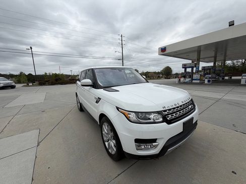 Used 2017 Land Rover Range Rover Sport HSE image 29