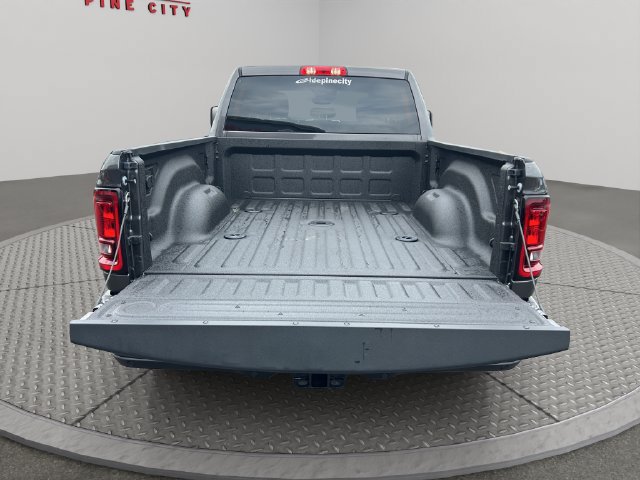 New 2026 RAM 3500 Big Horn AWD/4WD image 36