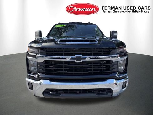 Used 2025 Chevrolet Silverado 2500 LT AWD/4WD image 2