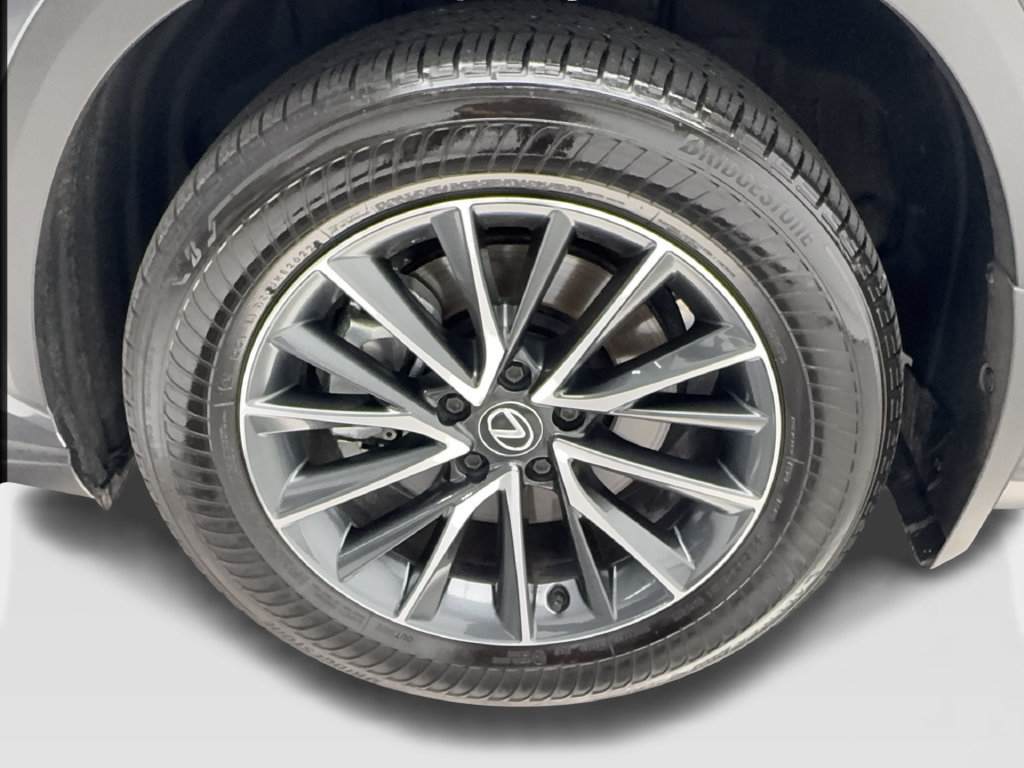 Used 2025 Lexus NX 250 FWD w/ Premium Package image 15