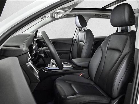 Used 2023 Audi Q7 2.0T Premium w/ Convenience Package image 17