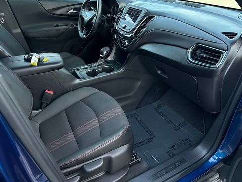 Used 2023 Chevrolet Equinox RS FWD image 17