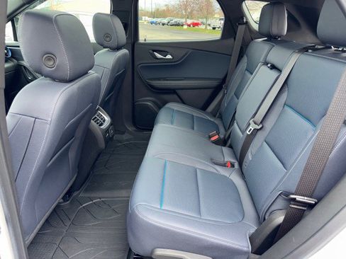 Used 2025 Chevrolet Blazer RS w/ Driver Confidence II Package image 25