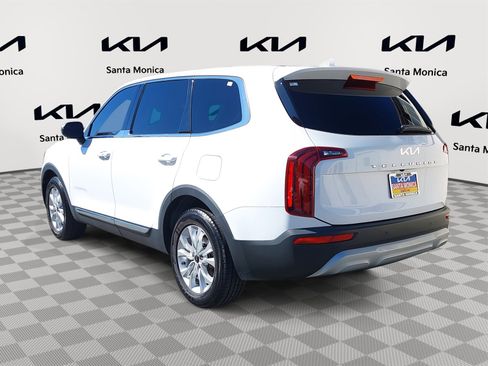 Certified 2022 Kia Telluride LX image 7