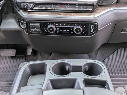 Used 2026 Chevrolet Silverado 1500 LT AWD/4WD image 19