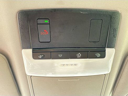 Used 2025 Nissan Altima 2.5 SV FWD image 29