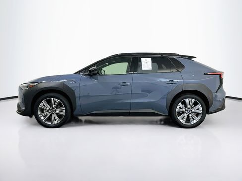 Used 2023 Subaru Solterra AWD image 4