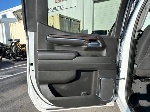 Used 2023 GMC Sierra 1500 Elevation AWD/4WD image 16