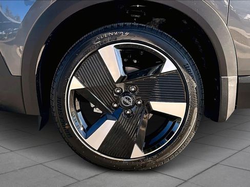 New 2026 Nissan Kicks SR image 11